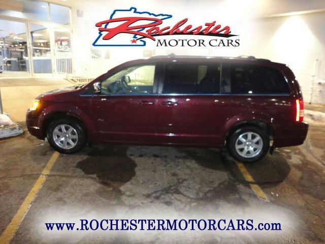 Photo of 2008 Chrysler Town & Country