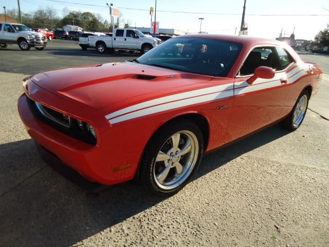 Photo of 2010 Dodge Challenger