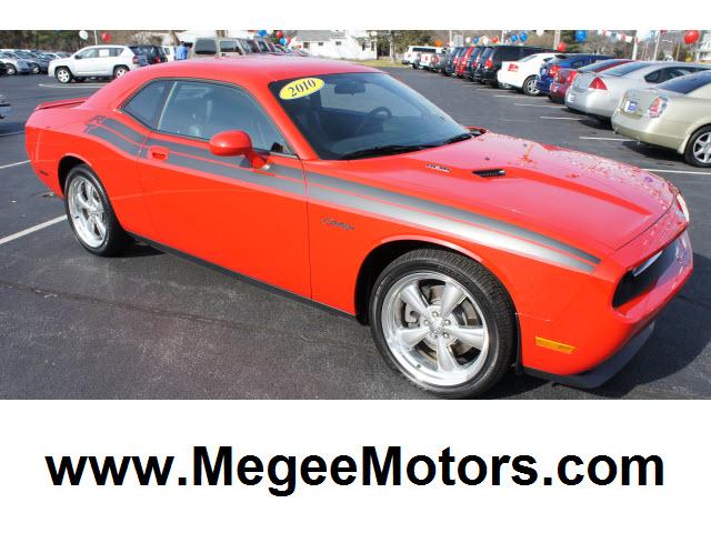 Photo of 2010 Dodge Challenger