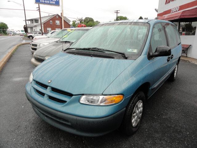 Photo of 1996 Dodge Caravan