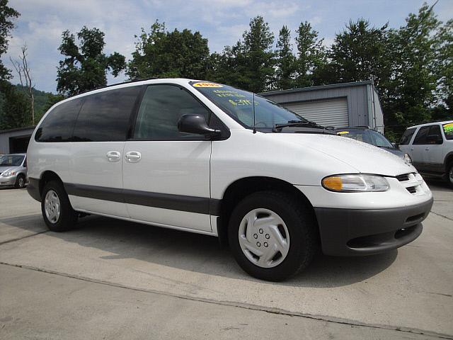 Photo of 1999 Dodge Grand Caravan