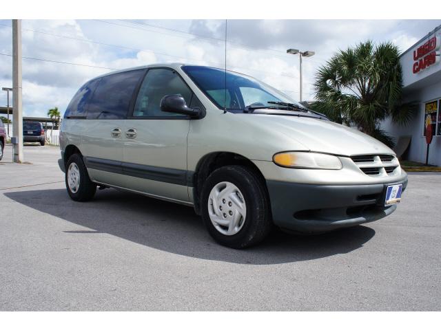 Photo of 2000 Dodge Caravan