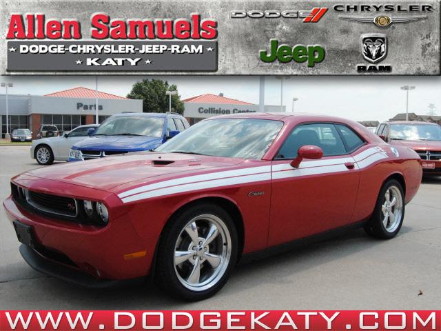 Photo of 2012 Dodge Challenger