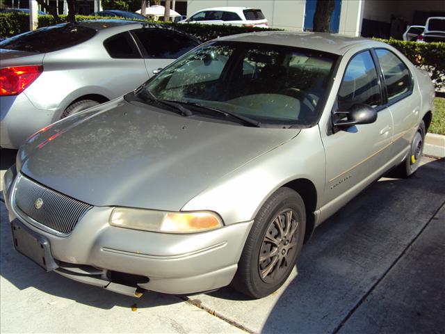 Photo of 2000 Chrysler LHS