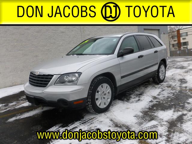 Photo of 2005 Chrysler Pacifica