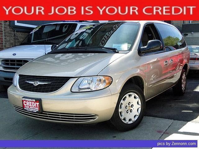 Photo of 2001 Chrysler Town & Country