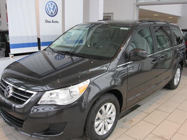 Photo of 2012 Volkswagen Routan