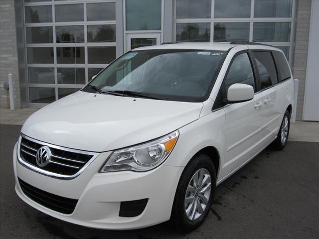 Photo of 2012 Volkswagen Routan