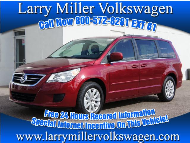 Photo of 2012 Volkswagen Routan