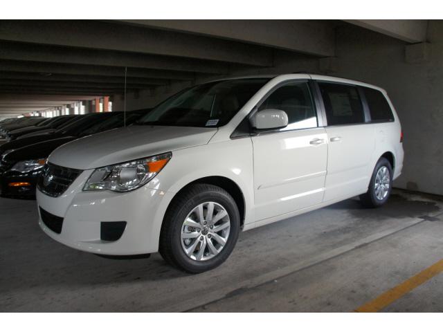 Photo of 2012 Volkswagen Routan