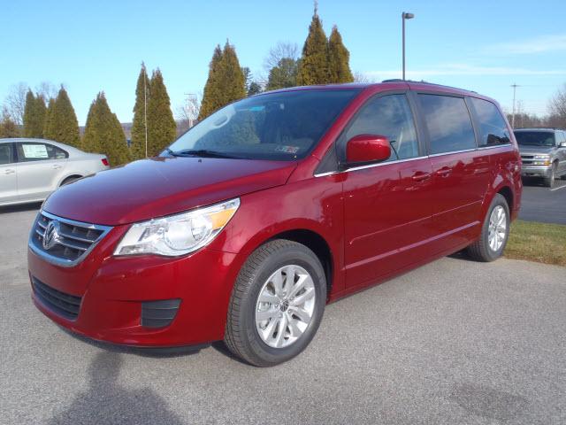 Photo of 2012 Volkswagen Routan