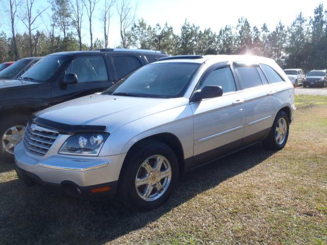 Photo of 2004 Chrysler Pacifica