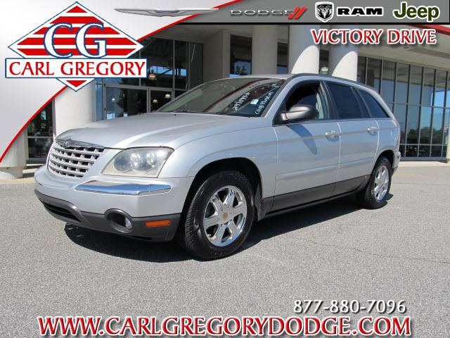 Photo of 2004 Chrysler Pacifica