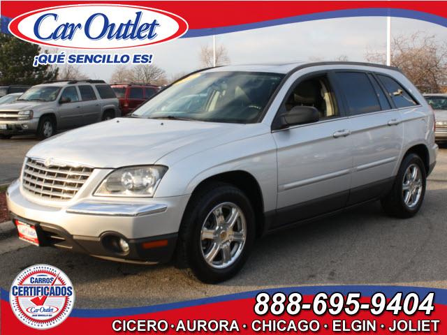 Photo of 2004 Chrysler Pacifica