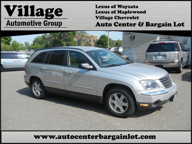 Photo of 2004 Chrysler Pacifica