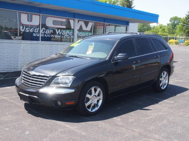 Photo of 2005 Chrysler Pacifica