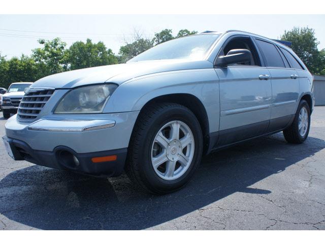Photo of 2004 Chrysler Pacifica