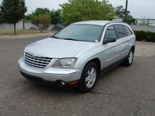 Photo of 2004 Chrysler Pacifica