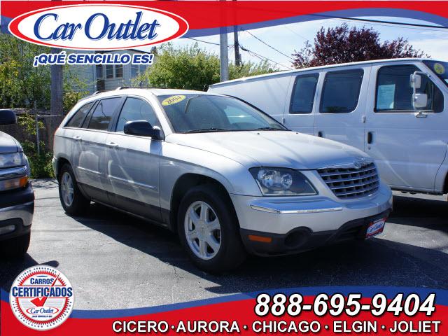 Photo of 2004 Chrysler Pacifica