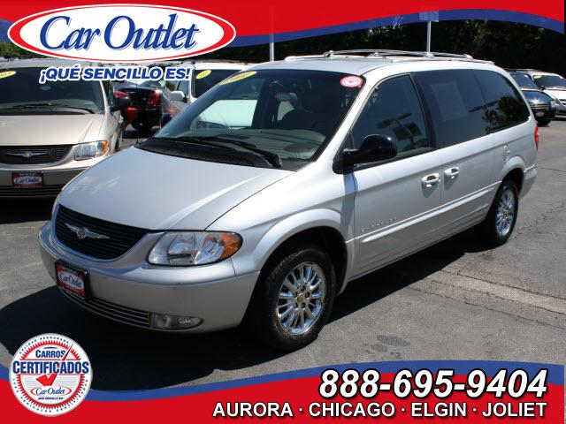 Photo of 2001 Chrysler Town & Country