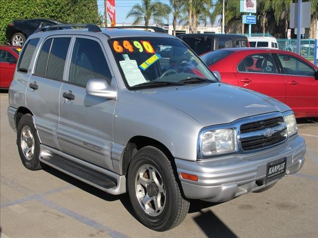 Photo of 2001 Chevrolet Tracker