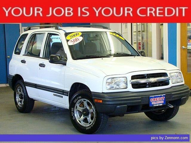 Photo of 2000 Chevrolet Tracker