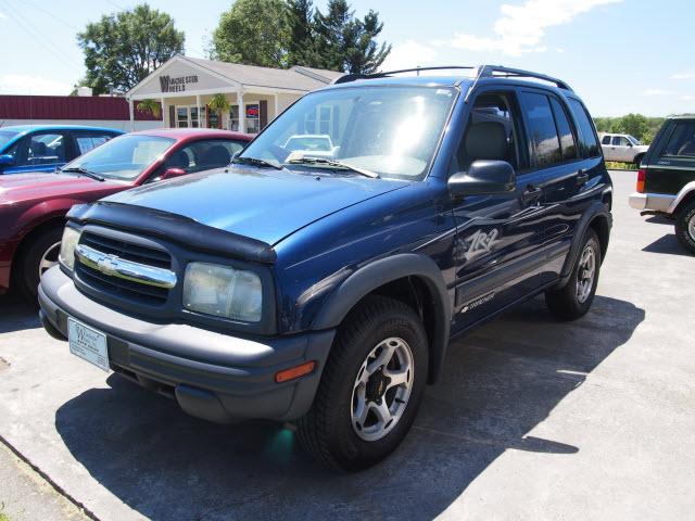 Photo of 2001 Chevrolet Tracker