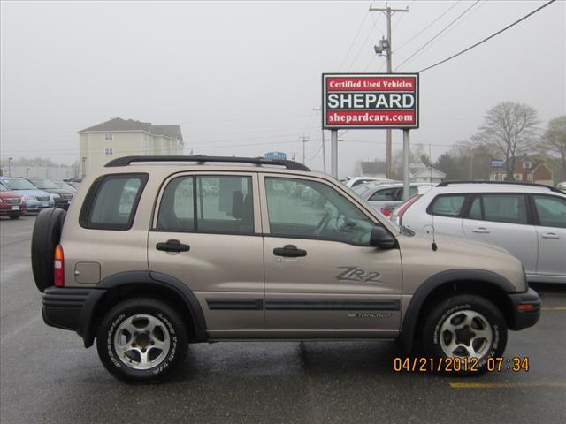 Photo of 2003 Chevrolet Tracker