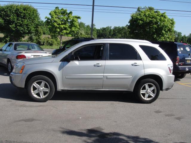 Photo of 2005 Chevrolet Equinox
