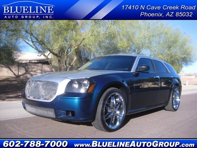 Photo of 2006 Dodge Magnum