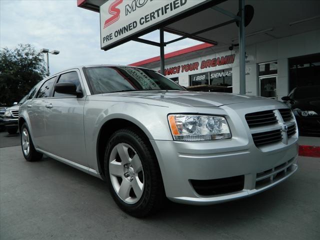 Photo of 2008 Dodge Magnum