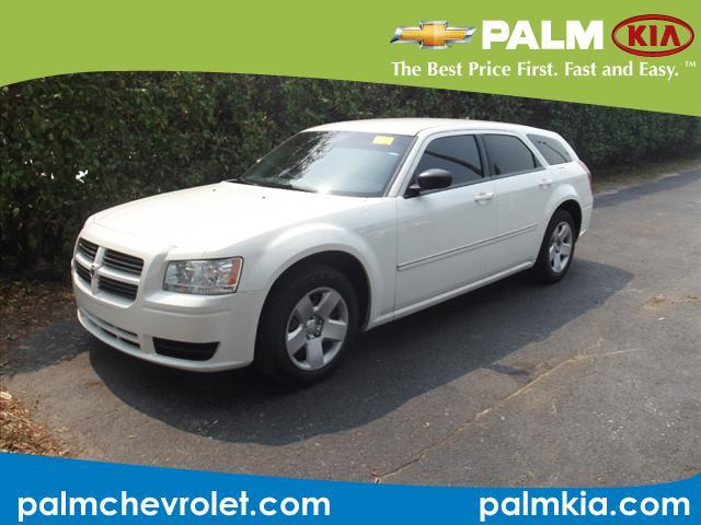 Photo of 2008 Dodge Magnum
