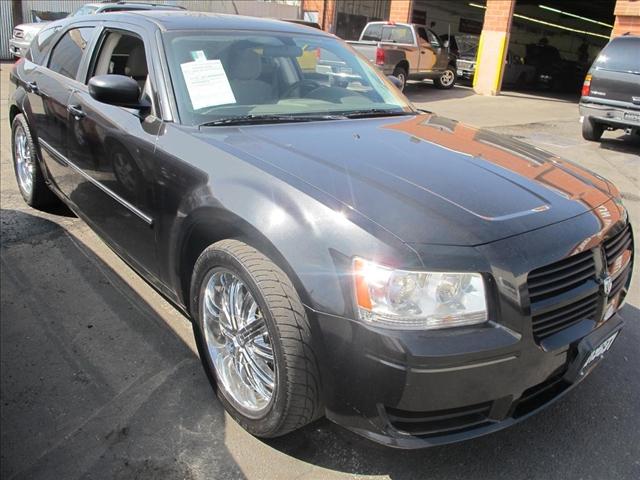 Photo of 2008 Dodge Magnum