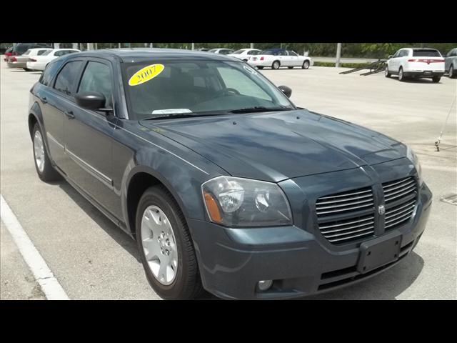 Photo of 2007 Dodge Magnum