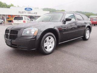 Photo of 2005 Dodge Magnum