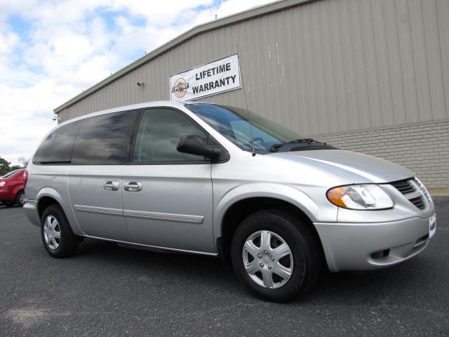 Photo of 2005 Dodge Grand Caravan