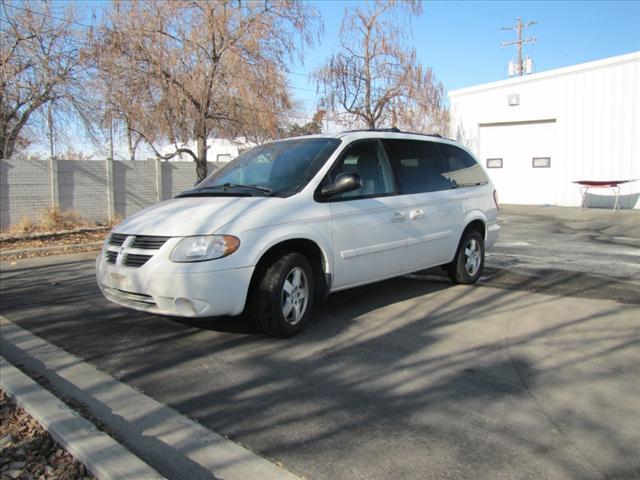 Photo of 2005 Dodge Grand Caravan
