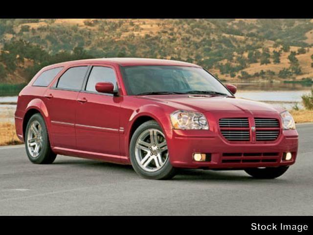 Photo of 2005 Dodge Magnum