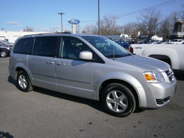 Photo of 2010 Dodge Grand Caravan