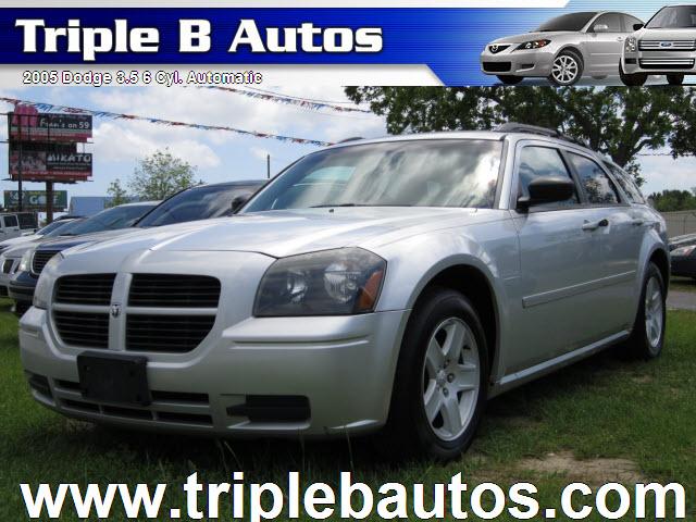 Photo of 2005 Dodge Magnum