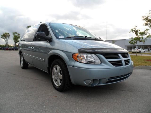 Photo of 2005 Dodge Grand Caravan