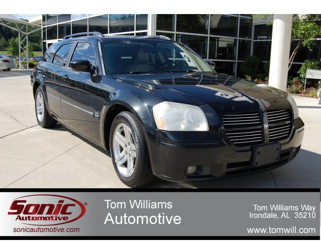 Photo of 2005 Dodge Magnum
