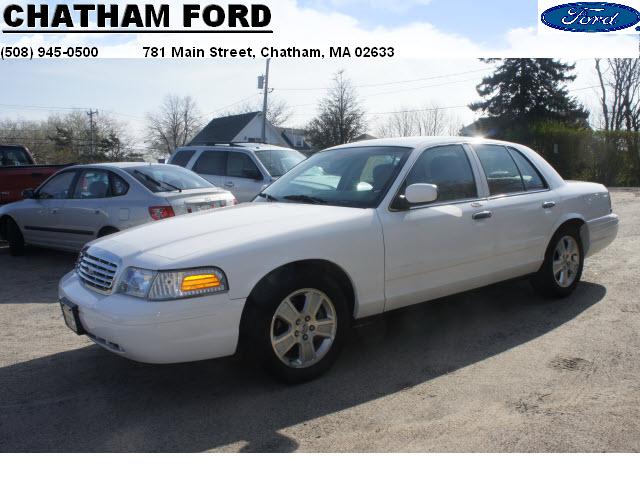 Photo of 2011 Ford Crown Victoria