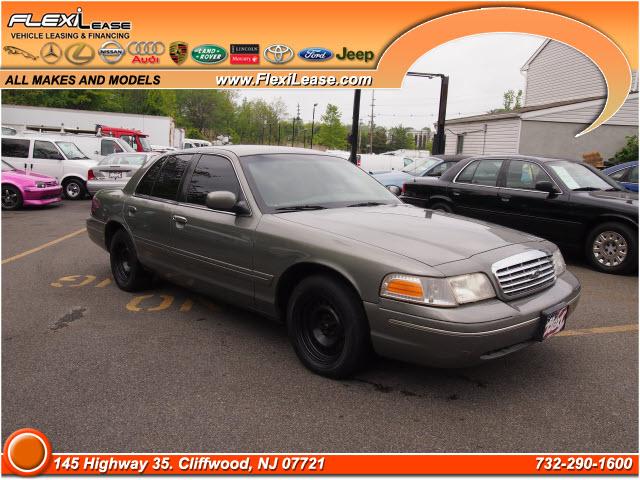 Photo of 2002 Ford Crown Victoria