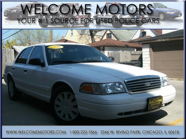 Photo of 2006 Ford Crown Victoria