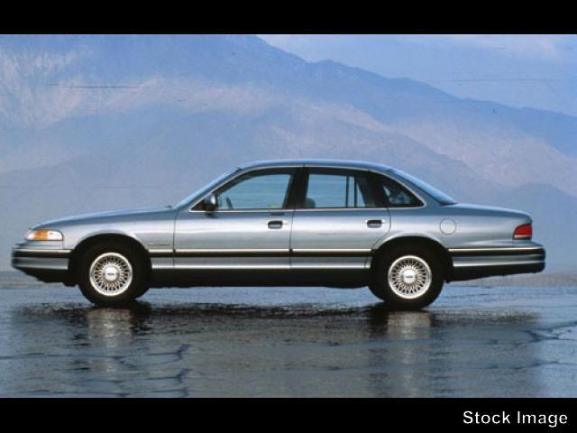 Photo of 1993 Ford Crown Victoria