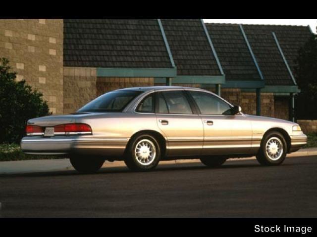 Photo of 1995 Ford Crown Victoria
