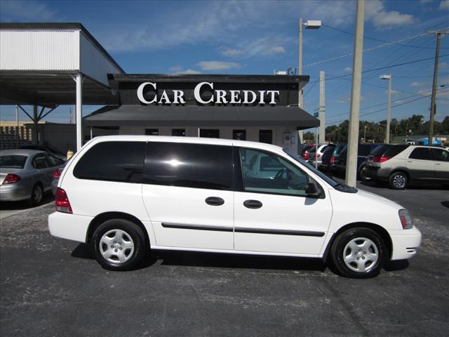 Photo of 2005 Ford Freestar