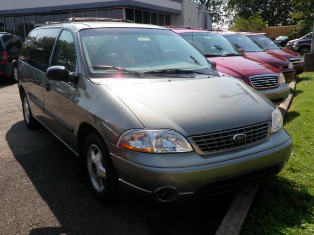Photo of 2003 Ford Windstar