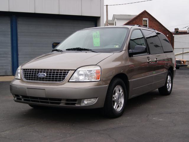 Photo of 2004 Ford Freestar